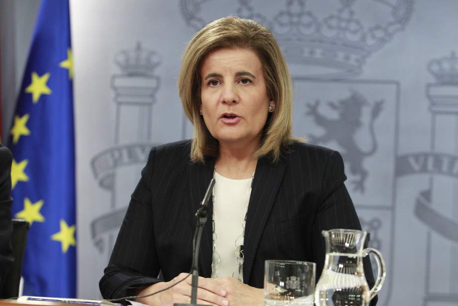 Báñez asegura que 6.500 autónomos compatibilizan el 100% de la pensión y su salario